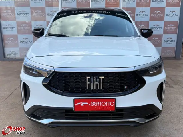Carro Fiat Fastback 2024 Limited Edition Powered by Abarth