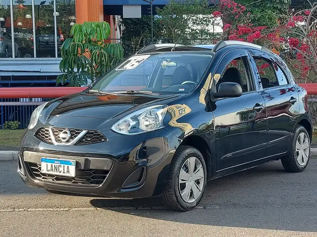 Carro Nissan March 2016 1.0 12V S (Flex)