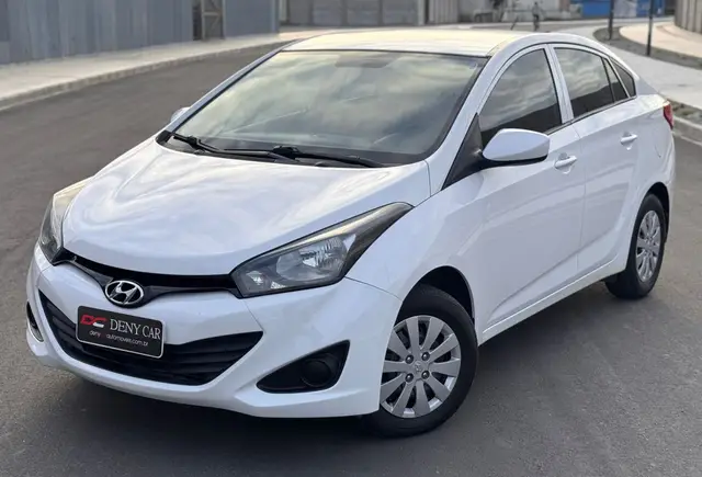 Carro Hyundai HB20S 2015 1.0 Comfort Plus (Flex)