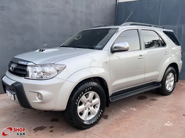 Carro Toyota Hilux Cabine Dupla 2010 Hilux SRV 4X4 3.0 (cab dupla) (aut)