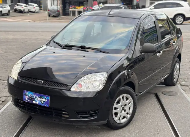 Carro Ford Fiesta Sedan 2007 1.6 (Flex)