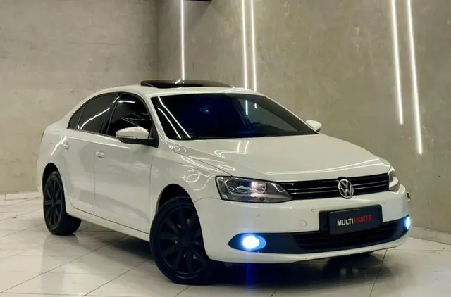 Carro Volkswagen Jetta 2014 2.0 Comfortline (Flex)