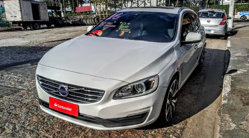 Volvo V60 2.0 T5 Drive-E Momentum