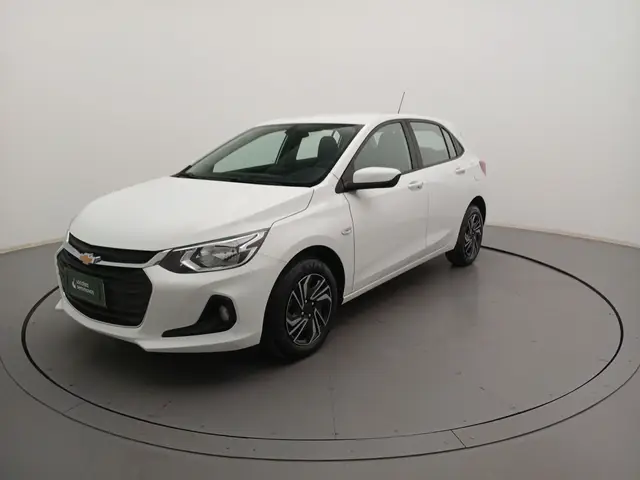 Carro Chevrolet Onix Plus 2024 LT 1.0