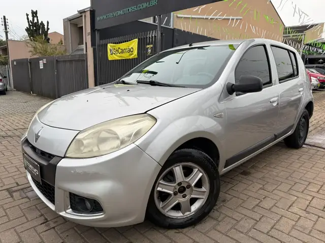 Carro Renault Sandero 2013 Privilège 1.6 8V Hi-Torque (flex)