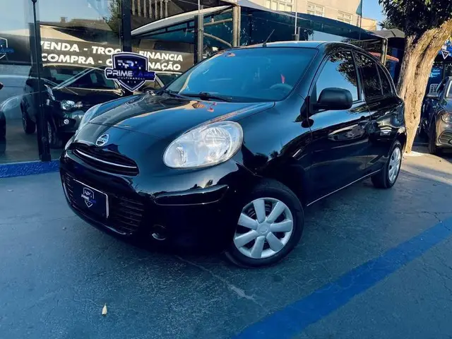 Carro Nissan March 2013 1.0 16V (Flex)