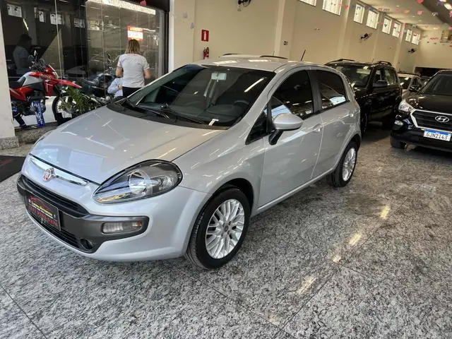Carro Fiat Punto 2014 Essence 1.6 16V (Flex)
