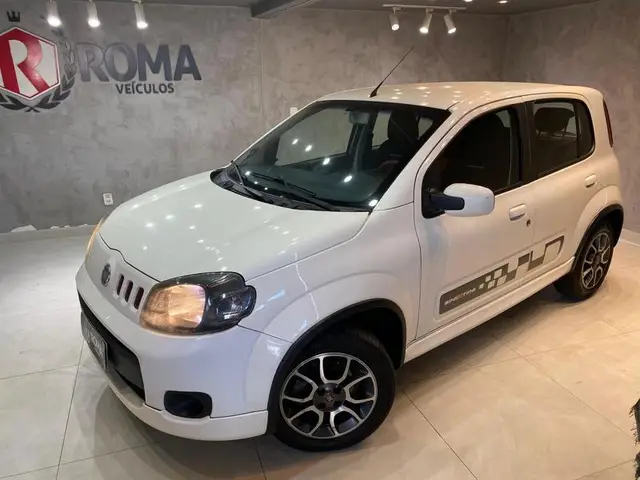 Carro Fiat Uno 2012 Sporting 1.4 8V (Flex) 2p