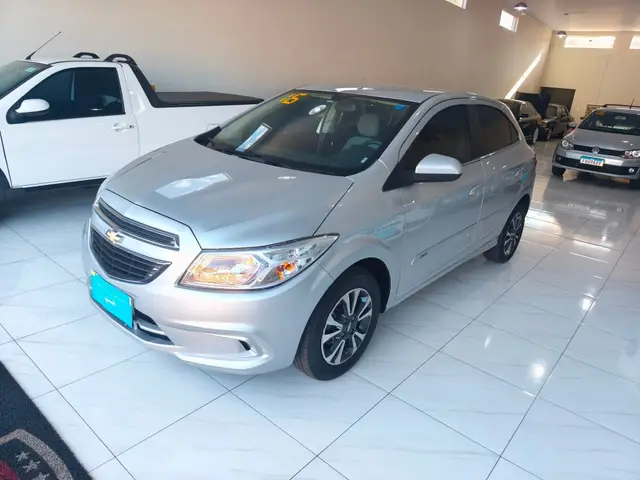 Carro Chevrolet Onix 2016 1.0 LS SPE/4