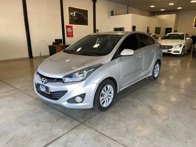 Carro Hyundai HB20S 2015 1.6 Comfort Plus (Flex)