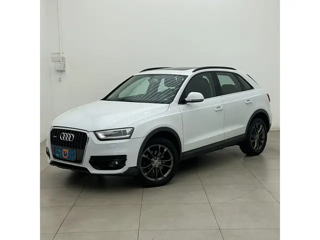 Carro Audi Q3 2015 2.0 TFSI Attraction S Tronic Quattro