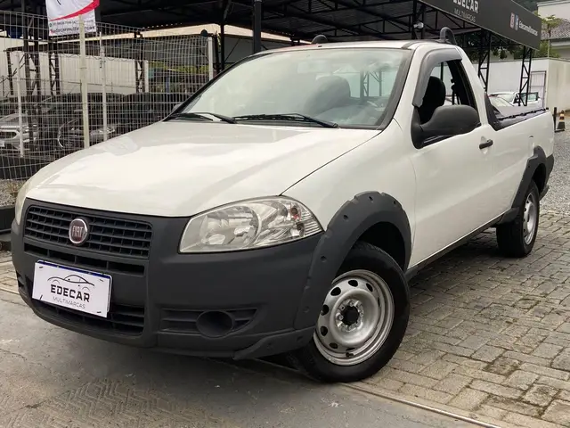 Carro Fiat Strada 2013 Working Celeb.1.4 Fire Flex 8V CS
