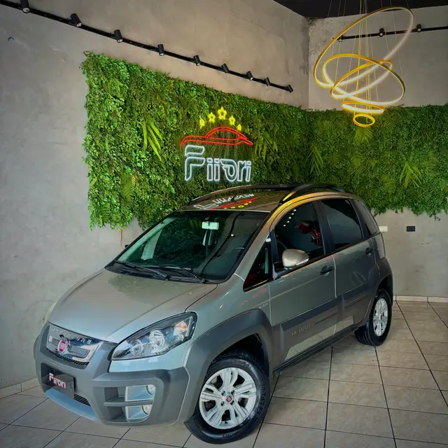 Carro Fiat Idea 2014 Adv./ Adv.LOCK.Dualogic 1.8 Flex 5p
