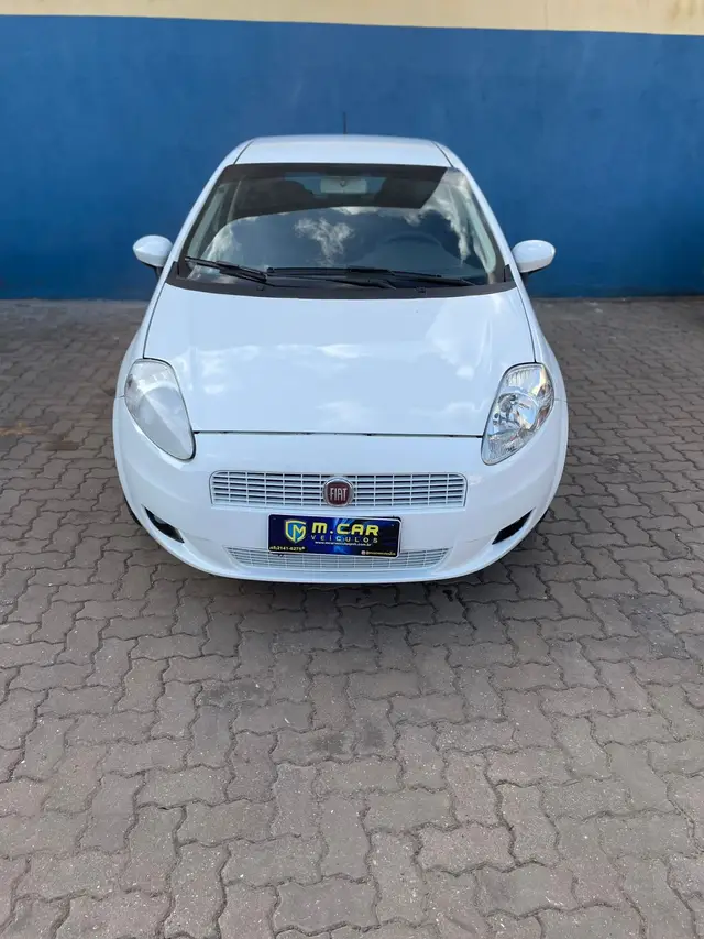 Carro Fiat Punto 2011 Attractive 1.4 (Flex)
