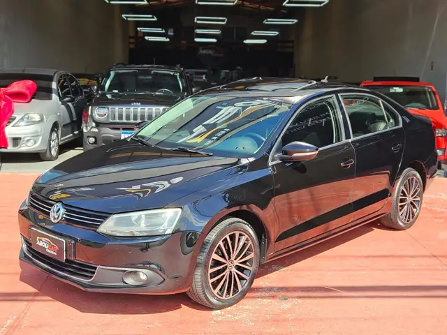 Carro Volkswagen Jetta 2012 2.0 TSI Highline DSG