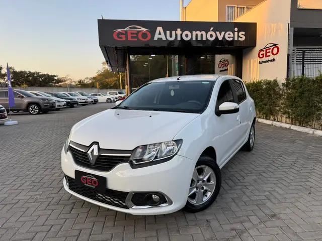 Carro Renault Sandero 2015 Dynamique 1.6 8V