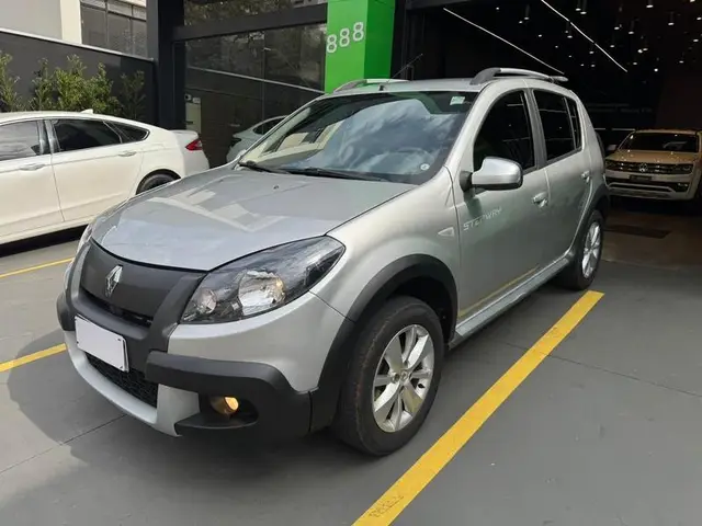 Carro Renault Sandero Stepway 2014 1.6 16V Hi-Flex (aut)