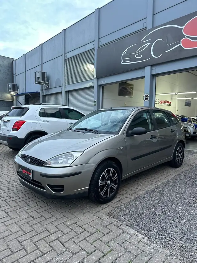 Carro Ford Focus Hatch 2008 GLX 1.6 8V