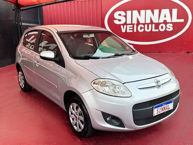 Carro Fiat Palio 2013 Attractive 1.4 8V (Flex)