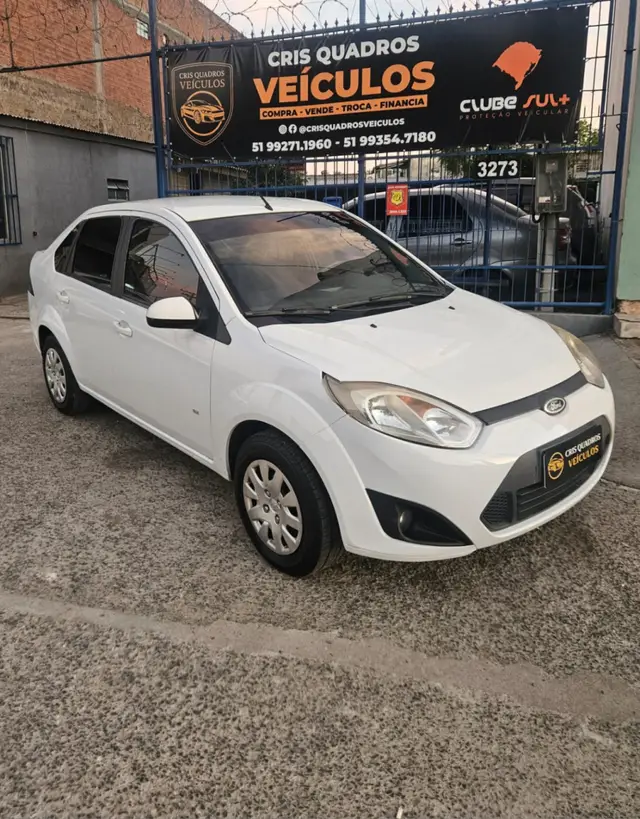 Carro Ford Fiesta Sedan 2014 SE 1.6 Rocam (Flex)