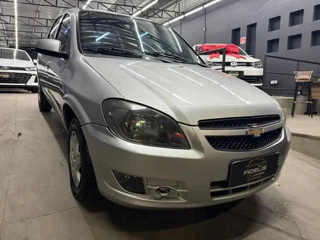 Carro Chevrolet Celta 2013 LT 1.0 (Flex)