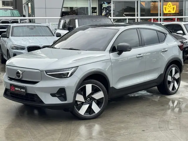 Carro Volvo C40 2024 C40 Twin Ultimate (Elétrico)
