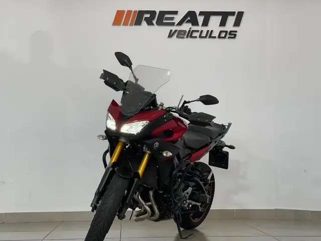 Moto Yamaha MT-09  2017 Tracer