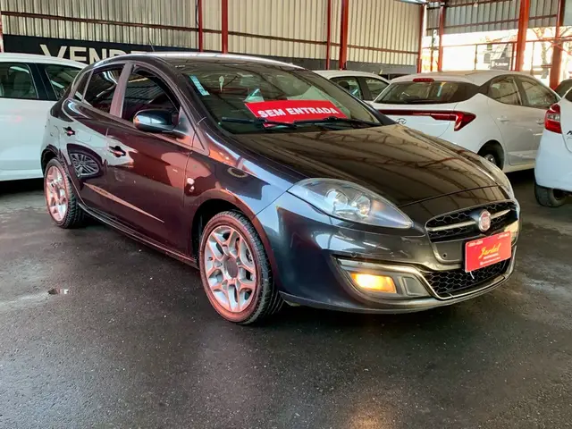 Carro Fiat Bravo 2016 BlackMotion 1.8 16V (Flex)