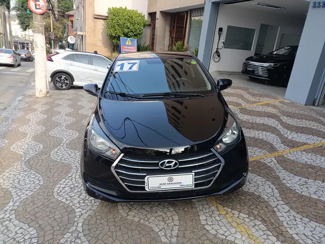 Carro Hyundai HB20S 2017 1.6 Comfort Plus (Flex)