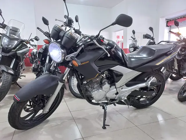 Moto Yamaha YS 250 Fazer 2010 250cc