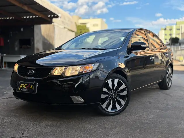 Carro Kia Cerato 2011 1.6 16V