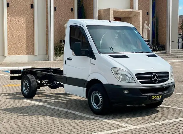 Carro Mercedes-Benz Sprinter 2014 311 Chassi E. Longa 2.2 Diesel