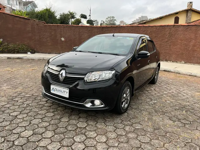 Carro Renault Logan 2015 Dynamique 1.6 8V