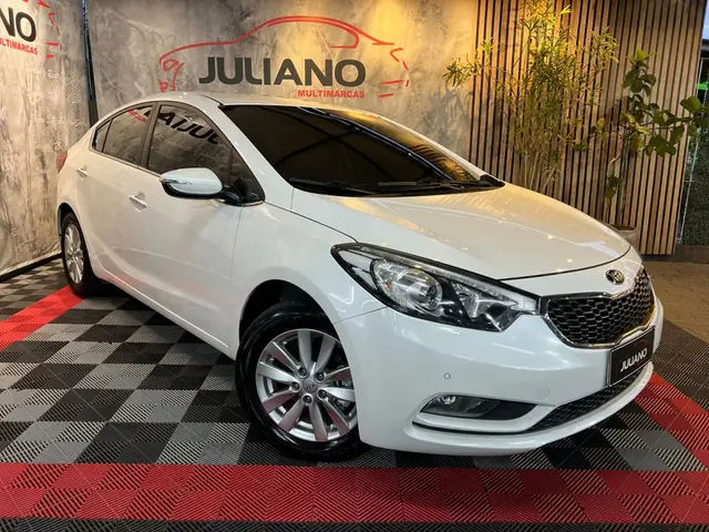 Carro Kia Cerato 2015 SX 1.6 (Aut) (Flex)