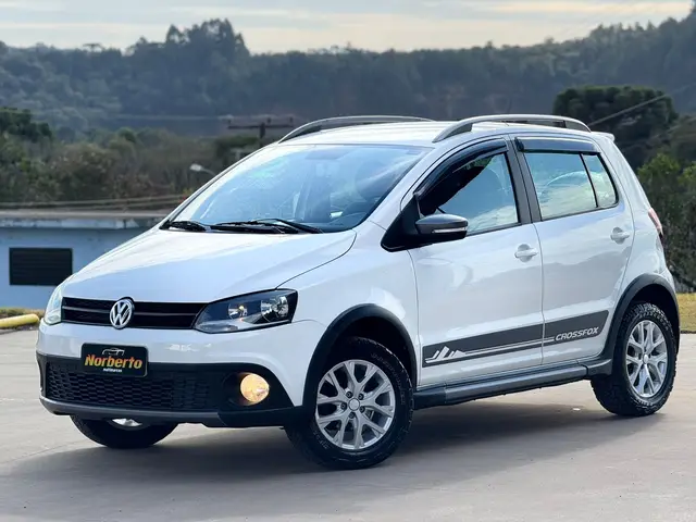 Carro Volkswagen CrossFox 2012 1.6 VHT (Flex)