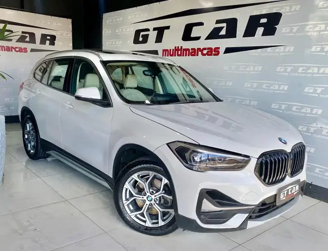 Carro BMW X1 2021 sDrive20i 2.0 Turbo (Aut.)