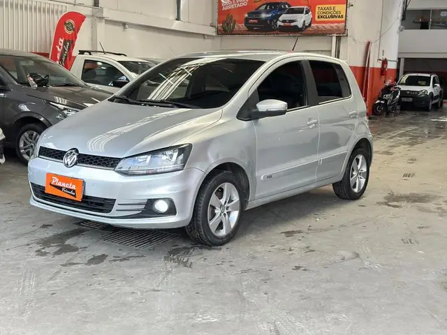 Carro Volkswagen Fox 2016 1.6 MSI Rock in Rio (Flex)
