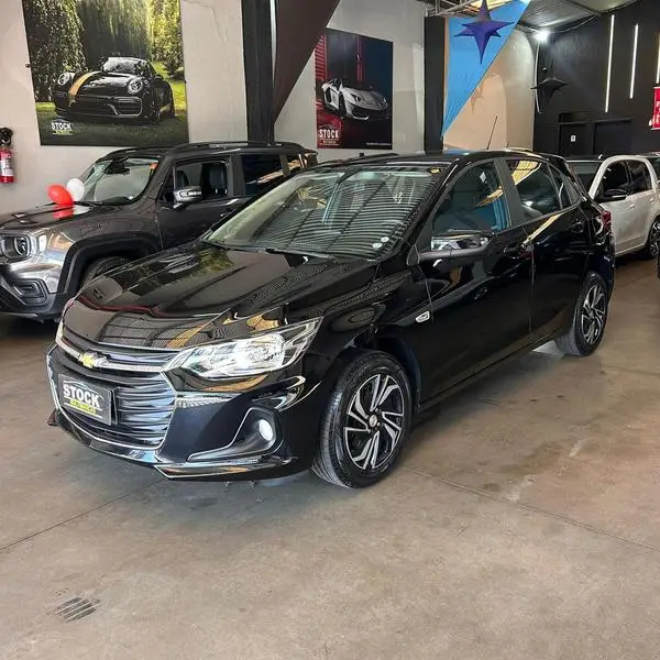 Carro Chevrolet Onix 2024 1.0
