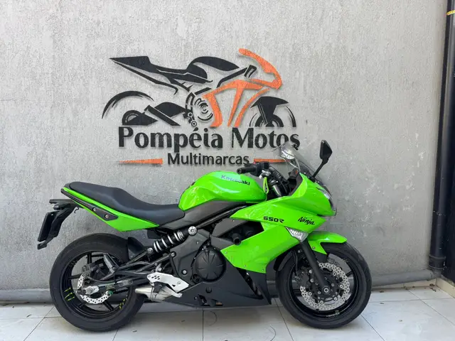Moto Kawasaki Vulcan 2011 900 Custom