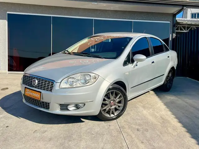 Carro Fiat Linea 2012 Essence 1.8 16V (Flex)