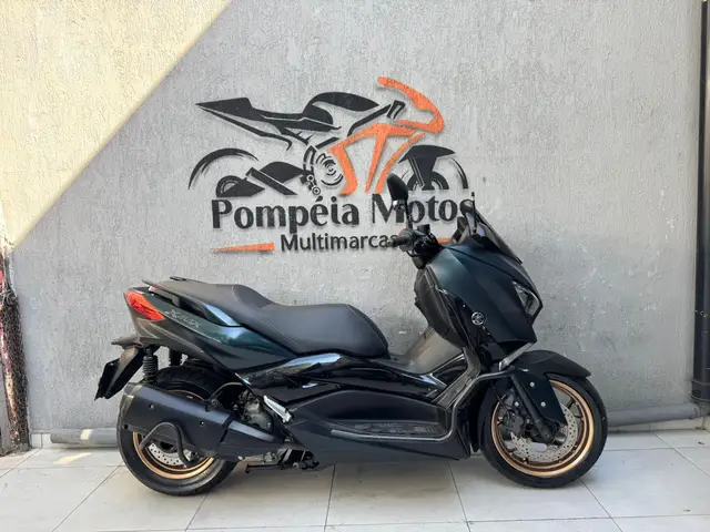 Moto Yamaha XMax 2023 ABS