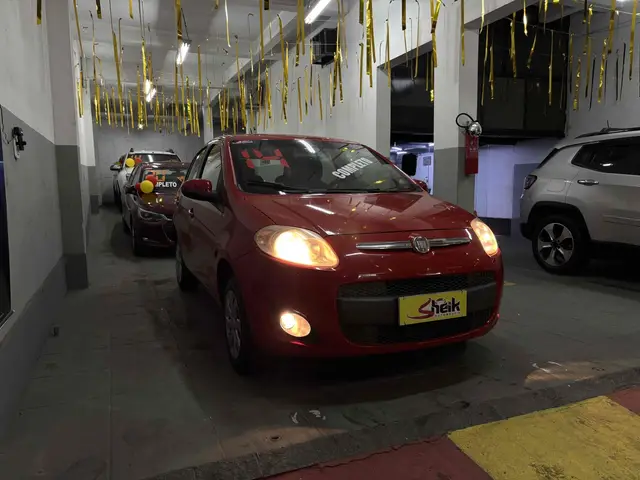 Carro Fiat Palio Weekend 2014 Attractive 1.4 8V (Flex)
