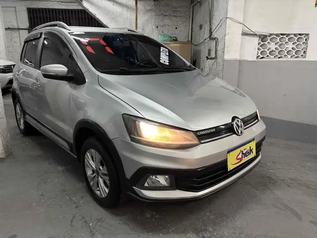 Carro Volkswagen CrossFox 2017 1.6 16v MSI (Flex)