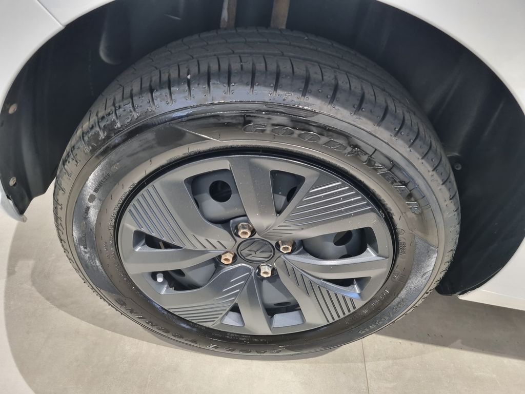 Polo Track 1.0 Flex 12V 5p