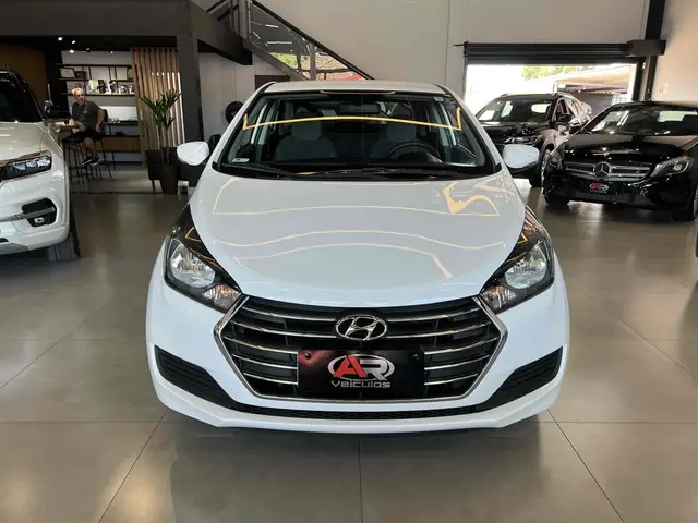 Carro Hyundai HB20S 2017 1.0 Comfort Plus (Flex)