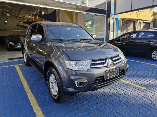 Carro Mitsubishi L200 Triton Sport 2017 3.5 V6 HPE 4WD (Flex) (Aut)
