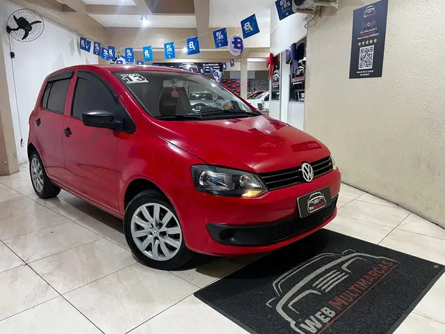 Carro Volkswagen Fox 2013 1.0 TEC (Flex) 4p