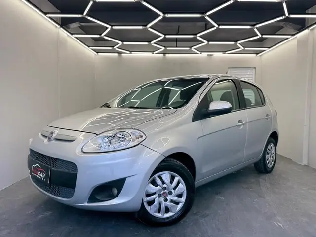 Carro Fiat Palio 2013 Attractive 1.4 8V (Flex)