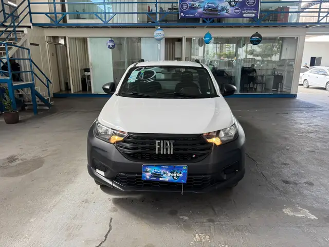 Carro Fiat Strada 2023 Endurance 1.4 Cabine Plus (Flex)