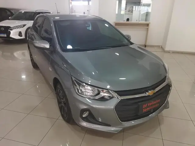 Carro Chevrolet Onix 2025 LT 1.0 Turbo